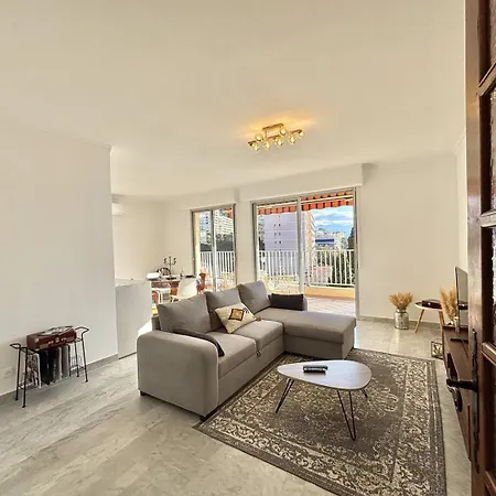 F2 Vue Le Neptune Sanguinaires * Аяччо